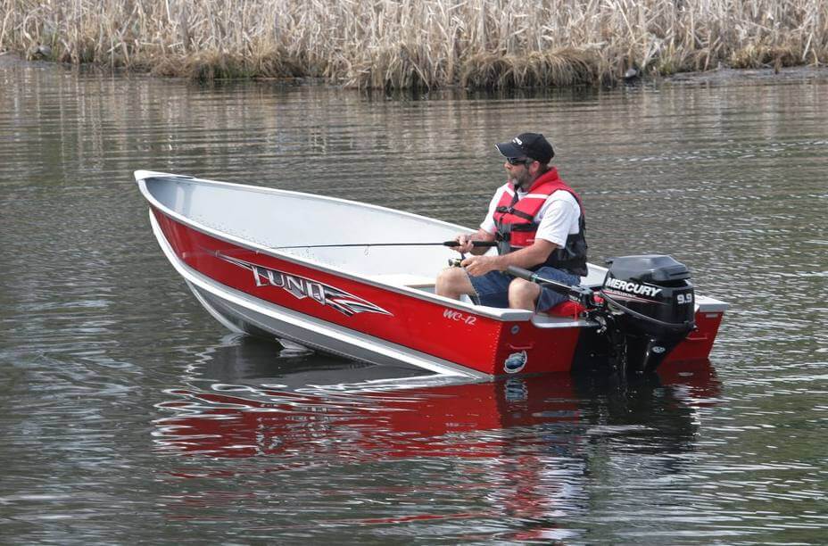 Mercury 9.9 on Lake